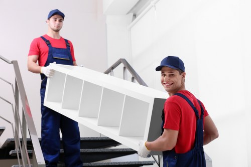 Local house movers supporting a move near Stoke Newington