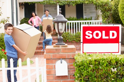 Residential relocation support with a moving truck near Stoke Newington homes